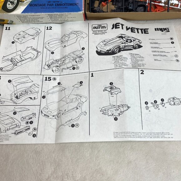 Vintage MPC Fast 111's Jet Vette Corvette 1/20 Scale Model Kit - Picture 5 of 9